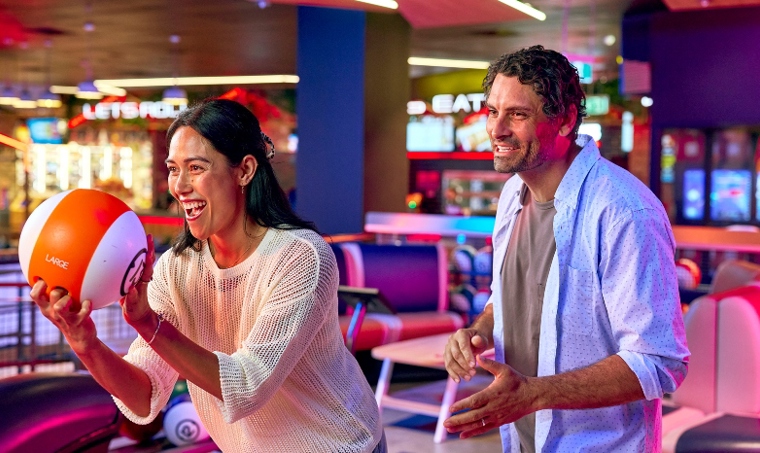 Bowling Mum Dad